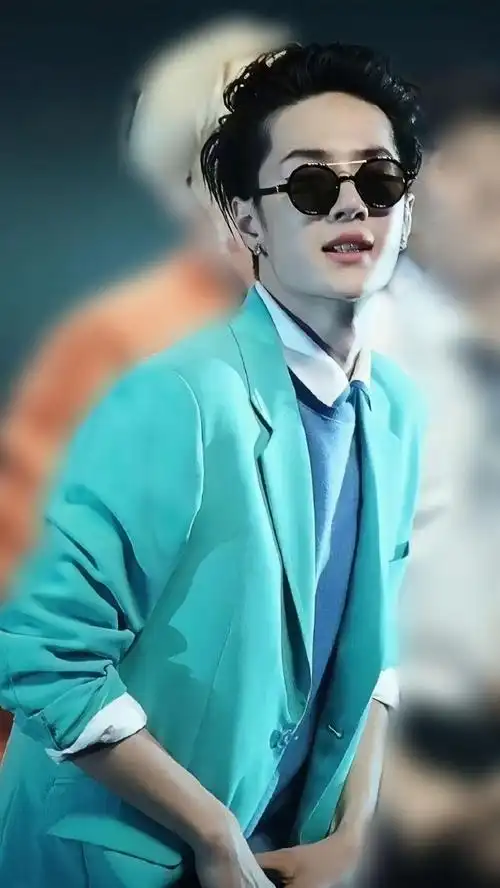 王一博绿框墨镜##王一博