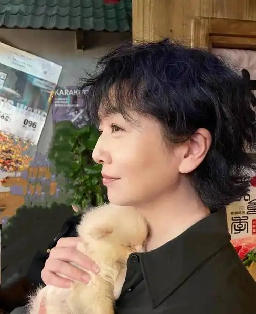 田小洁,能娶到江珊全靠她女儿支持,余生不会辜负她_靳东_妈妈_曾萍