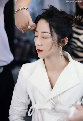 韩雪白色西装写真