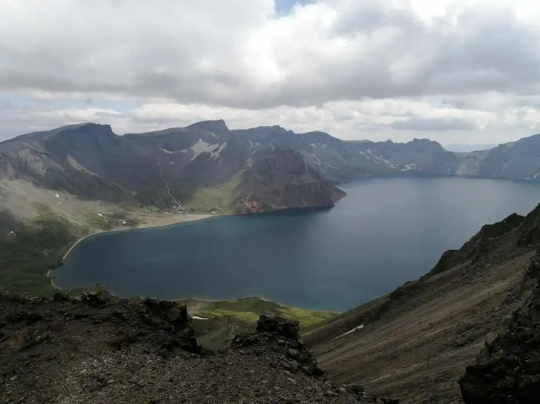 与熊为邻的长白林海巡护员|长白山_新浪新闻