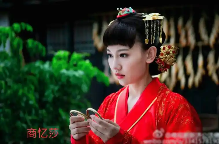 古装新娘 - 堆糖,美图壁纸兴趣社区