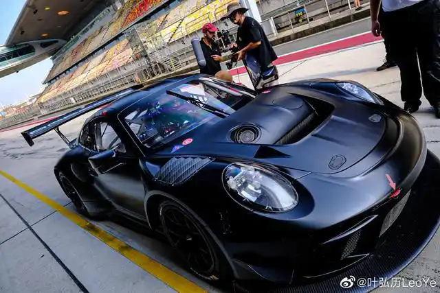 吴亦凡赛车水平到底如何?前冠军车手出来喊话了!