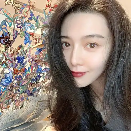 范冰冰 然の自截无滤镜头像 可二改