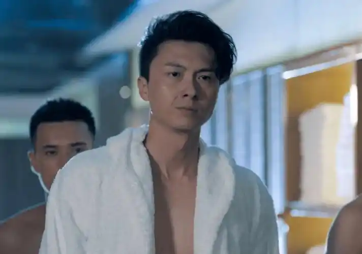 tvb小生也老得快黄宗泽满脸褶子林峯出现整容后遗症