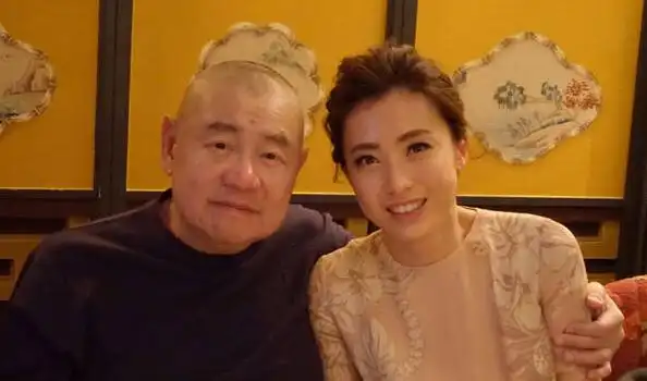 麦玲玲评说甘比面相