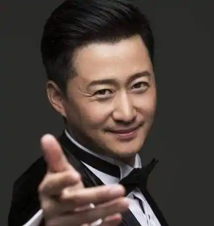 原来我们都被"骗"了,吴京竟然不是汉族,网友:高攀不起!_成功_角色_观