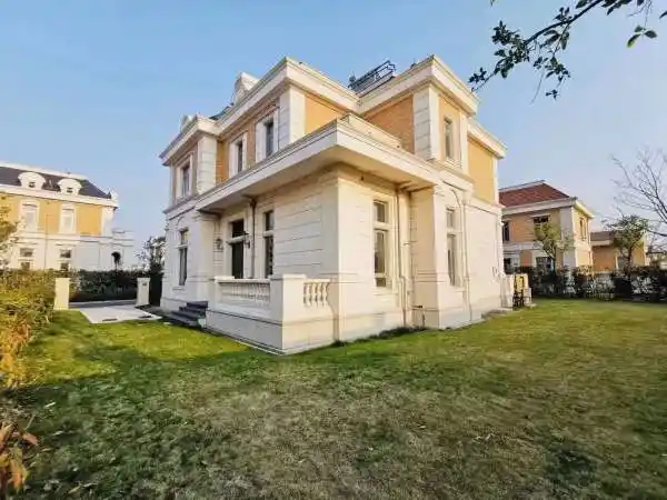 【售楼中心】上海青浦——六合别墅售楼处电话—位置-价格-户型-项目