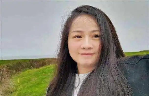 岳云鹏给5个姐姐买车买房把普通妻子当宝弟弟却在农村种地