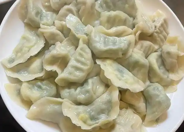 调饺子馅时,牢记加"1水和1油",肉馅鲜嫩多汁,调啥馅都香