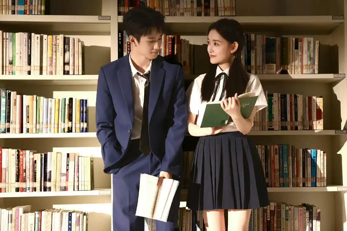 敖子逸给蒋依依道歉,误会终于解开了,帅哥美女终于要搭档了,粉丝终于