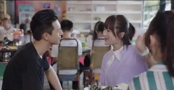 《亲爱的》比《香蜜》还火热,李现人气暴涨,或成第二个邓伦_佟年_杨紫