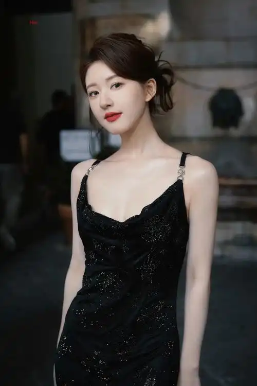 赵露思澳门活动造型##赵露思出图