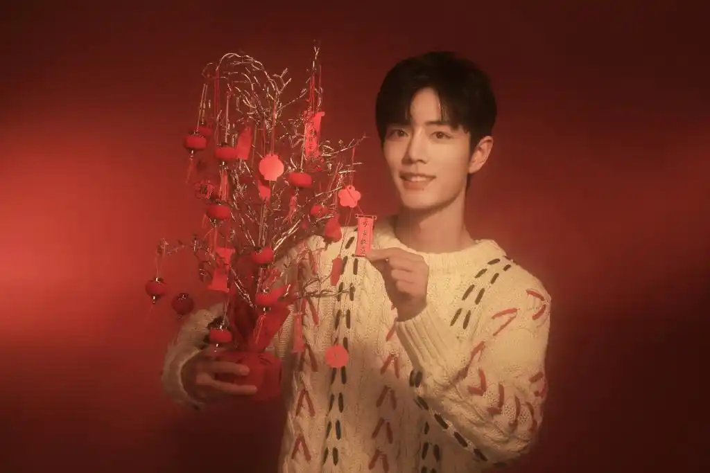 肖战的笑,爱得不要不要!精选肖战治愈系笑容写真