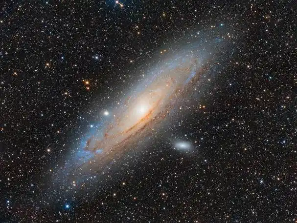 5亿年后与银河系相撞后,宇宙的真实图景才算展开,人类也才直到了宇宙