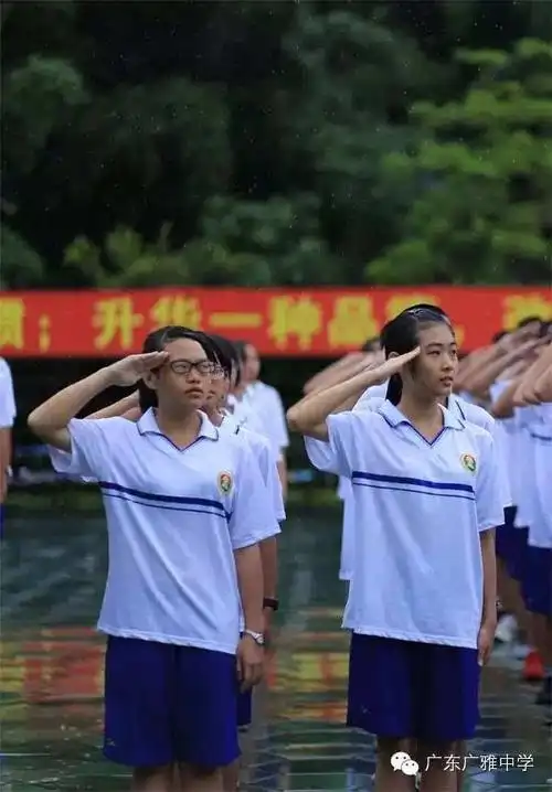 传说中的广雅军训:漫画版vs现实版!8月19日不服来战