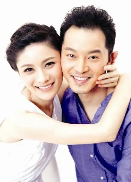 沙溢晒胡可旧照直夸美 恩爱告白:就喜欢她