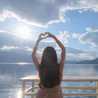 胯下肥岳的大屁股秦岚撅着雪白的肉臀