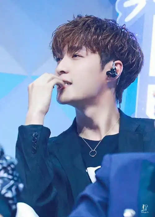 张艺兴每时每刻##张艺兴时光记事簿##张艺兴孤注一掷##张艺兴 蕾伊