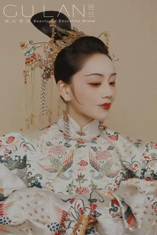 谷兰美妆教育仪式感宋朝妆容