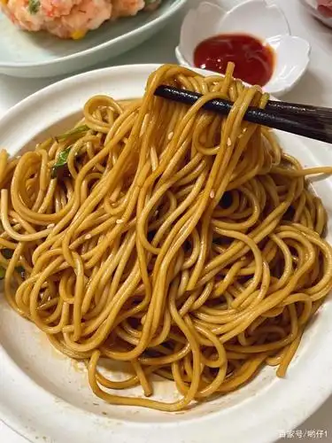 二人食|葱香四溢的葱油拌面&杂蔬鲜虾饼