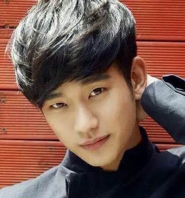 好看的男生长发发型男生也有帅气的长发发型