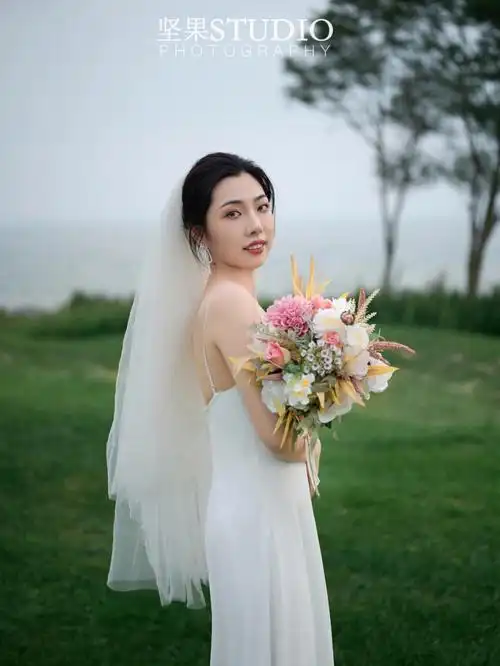 一组复古婚纱照坚持只发真实客片