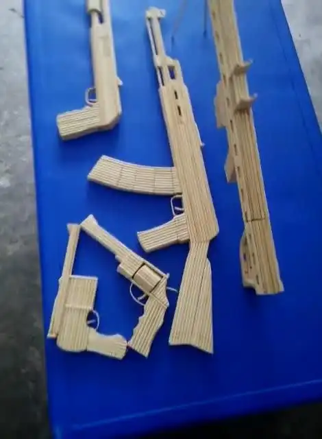 变废为宝:一次性筷子化身左轮手枪 不敢相信