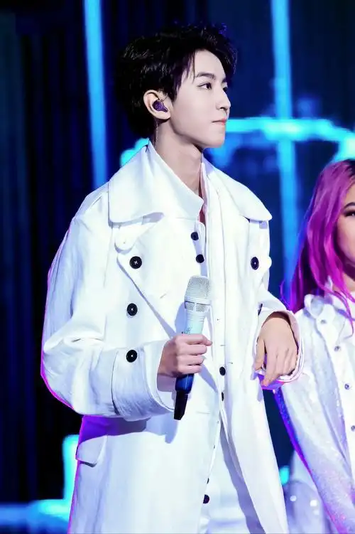 他的表达很含蓄.#王俊凯 #努力去见他 - 抖音