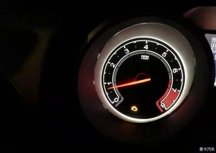 发动机故障灯亮,但不影响行车使用-爱卡汽车网论坛