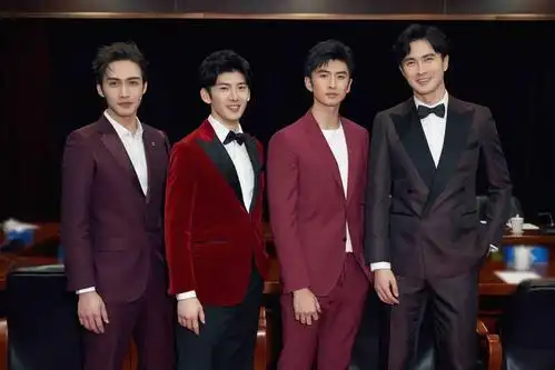 主题:这四位男艺人肩并肩站一起的合照,兔子们来排