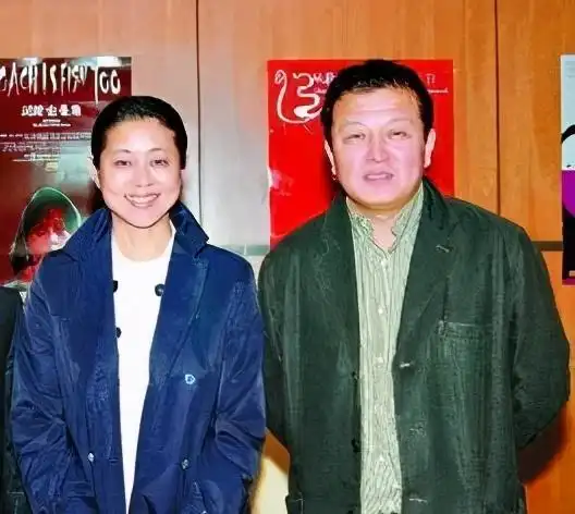 娶三婚倪萍不生子为患病继子奔波劳碌导演杨亚洲的幸福生活