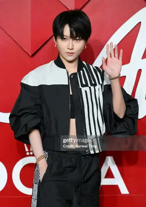 刘雨昕红毯照g社生图