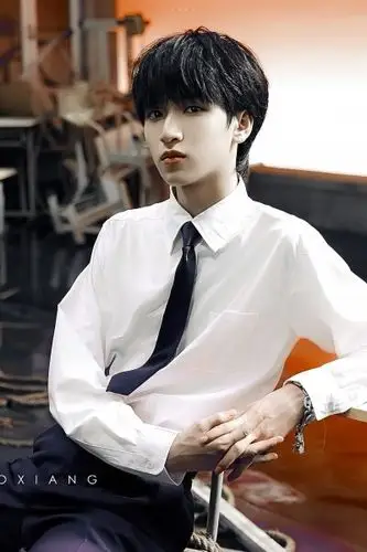 白衬衣学长×严浩翔