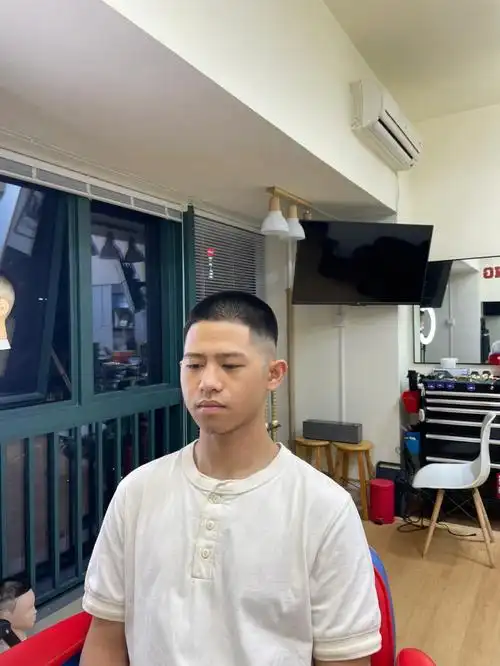 美式圆寸理发前后对比