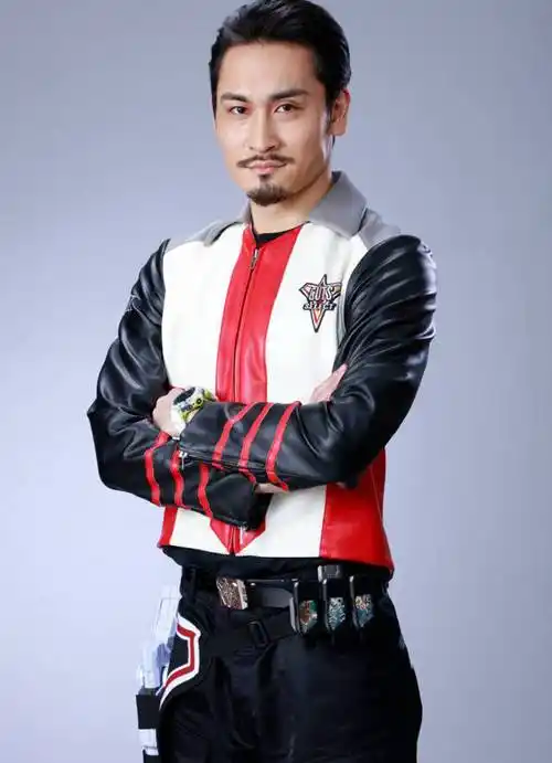 特利迦奥特曼新胜利队六大队员全都是精英三个是老熟人