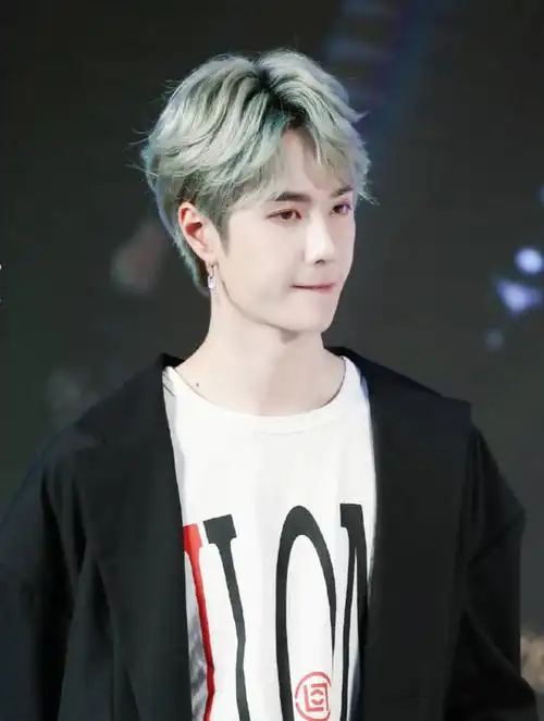 王一博出道八周年变化有多大?从青涩到成熟,未改心性!