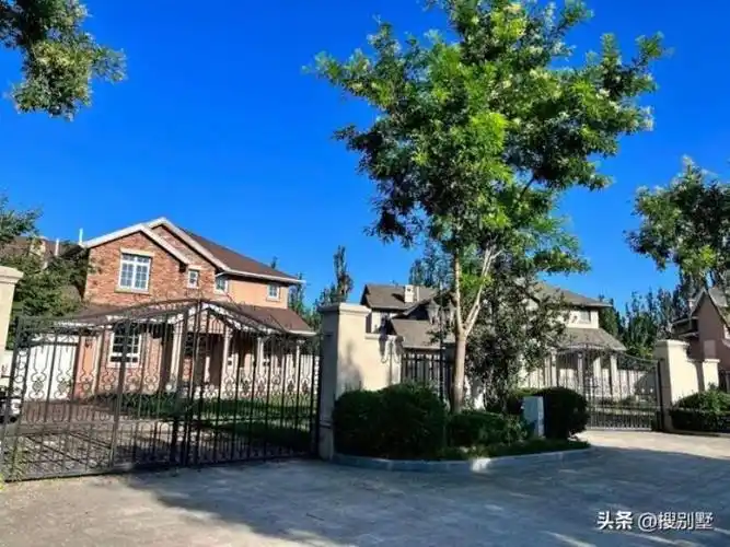 北京海淀西山香江别墅超值叠拼别墅550万独栋别墅1530万