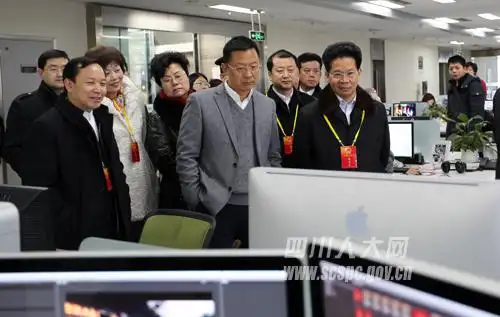 >02 代表活动     2月20日,全国人大代表,省人大常委会副主任刘道平