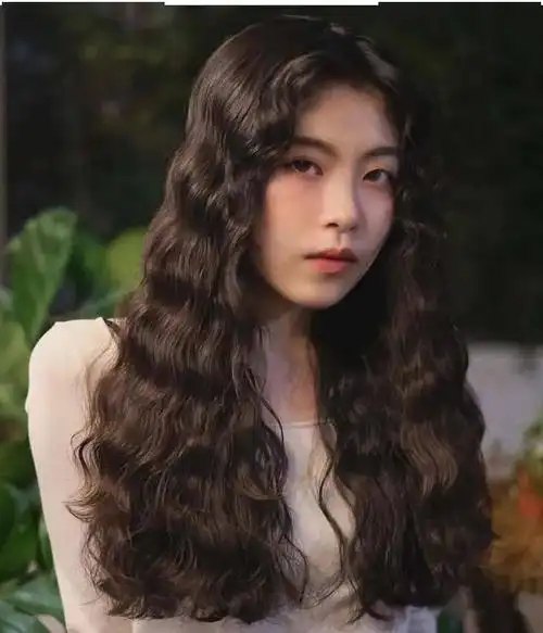 2021年绝美中长发烫全头