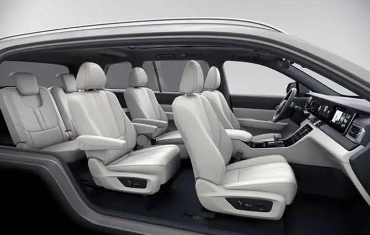 理想one车内全景图曝光,自重2.2吨/动力媲美3.0t发动机