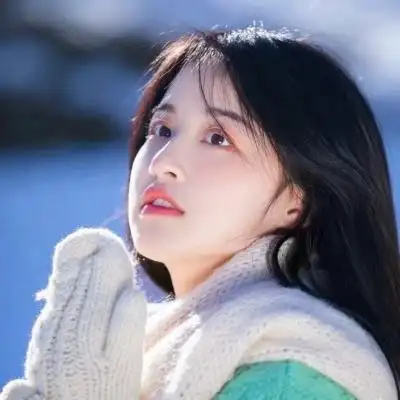 简单干净小清新头像女