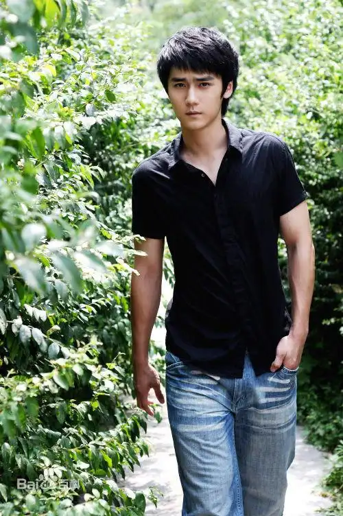 蒋劲夫,中国内地男演员,1991年9月2日出生于湖南长沙.