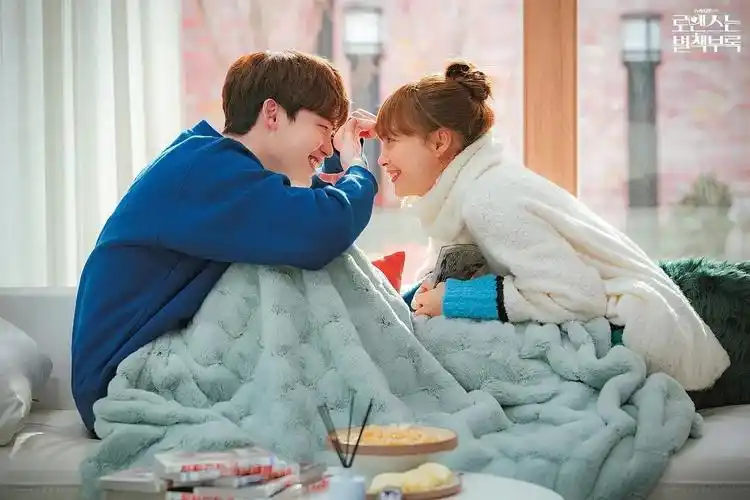 日票选「从开头就好看」爱情韩剧top10!《那年我们》第9《鬼怪》第2,