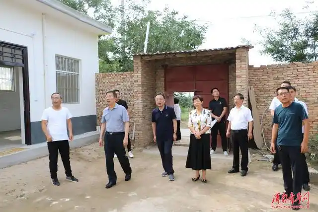 富平郭志英深入庄里试验区调研贫困户危房改造情况