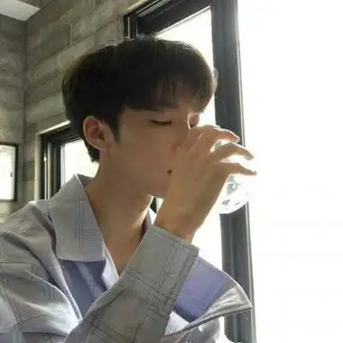 气质成熟又很冷酷十足的男头 气质高冷张狂的男头很帅气_男生头像_美