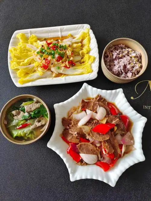 简单的午餐家常菜