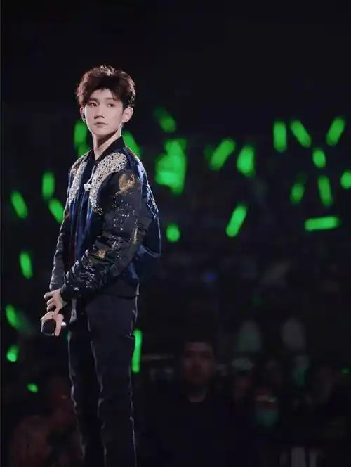 从华晨宇到刘宇宁,没代表作却成"乐坛顶流",这些明星羞不羞?