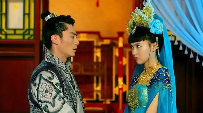 tiffany电视_古装剧《金玉良缘》饰玉麒麟_看图_唐嫣吧_百度贴吧