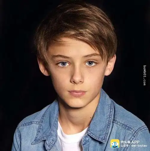 他就是全世界最帅的13岁天使美少年看完照片都愿意等他10年