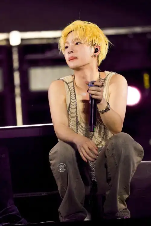 周震南音乐节#zzn#周震南 青年原创音乐人#"你依